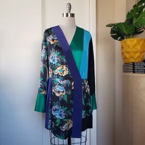 Diane Von Furstenberg Silk Dress Size Small!